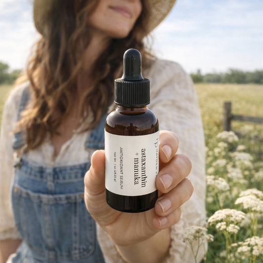 Astaxanthin + Manuka Serum